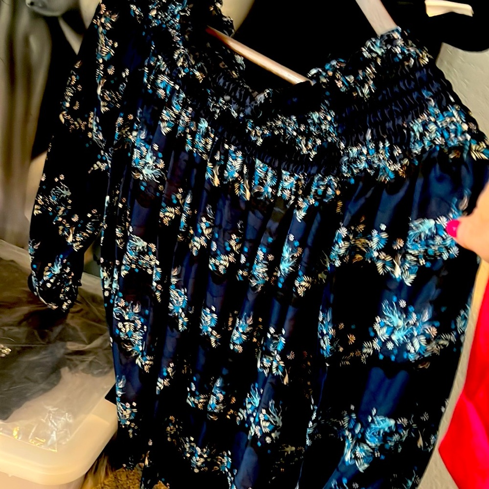 Long sleeves off the shoulder top by zac